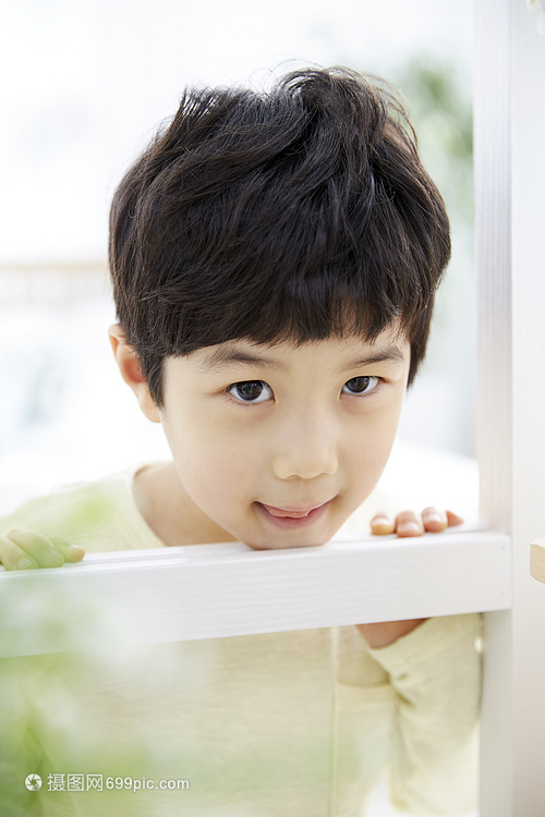 男孩取名晖：晖字命名艺术与示例解析