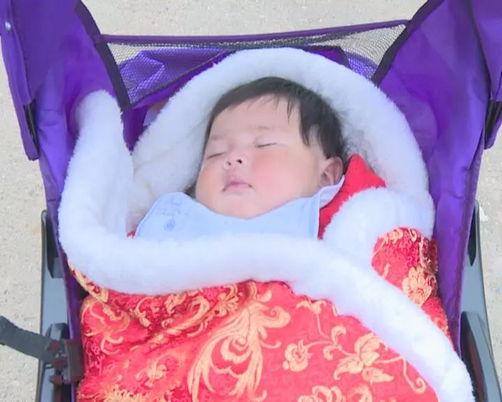 带彧的女孩名：独特韵味，启迪心灵