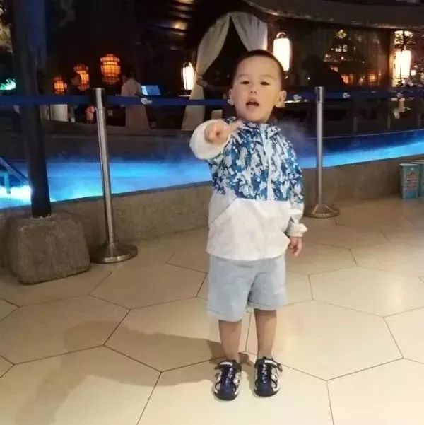 女孩名字带瑶：独特韵味，美丽寓意