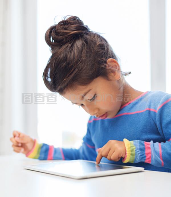 姓沈的男孩名字两个字：精选两个字名字推荐