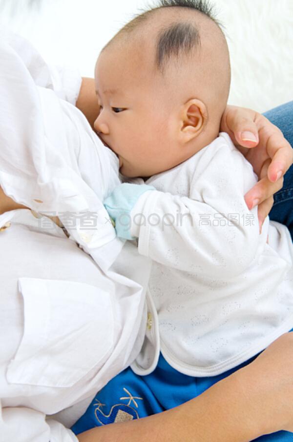 吉祥的女孩名字大全：为你的女儿挑选最佳名字