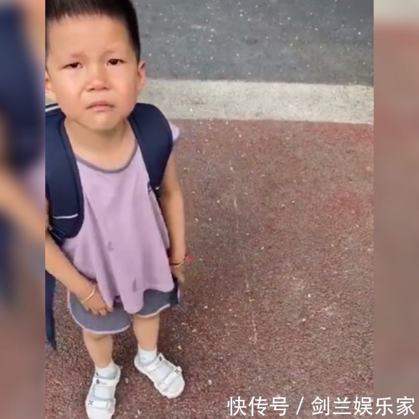 网名两个字女：时尚与个性的碰撞