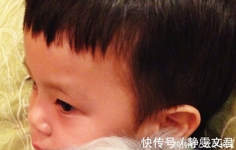 带昭的男孩名字：寓意光明与智慧的选择
